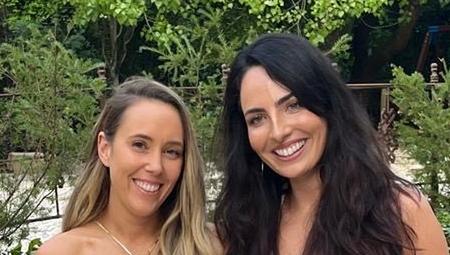 Katy and Elle, Speech Pathologists and founders of TalkTots Hub